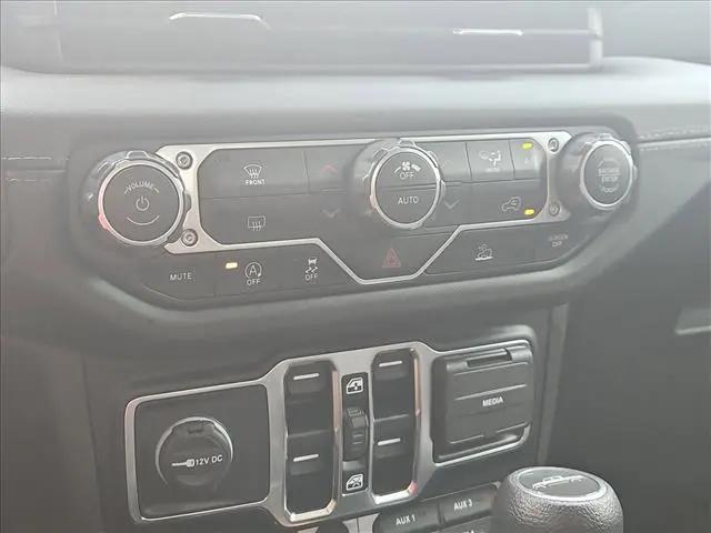 2024 Jeep Gladiator Sport