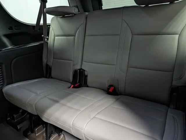 2023 Chevrolet Suburban 4WD Z71