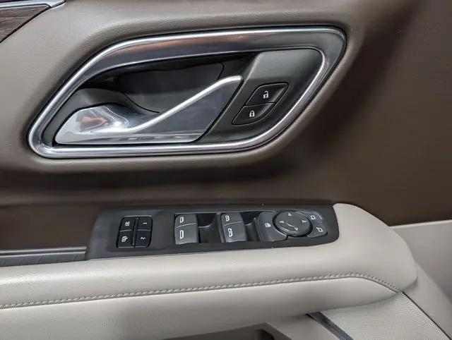 2023 Chevrolet Suburban 4WD Z71