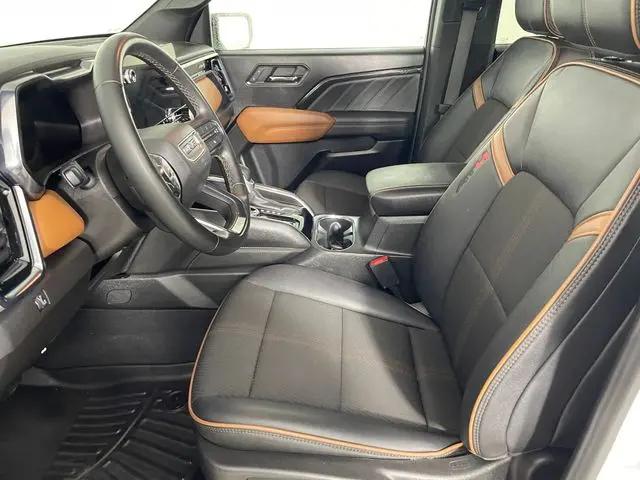 2024 GMC Canyon 4WD AT4