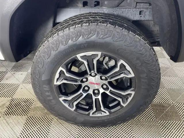 2024 GMC Canyon 4WD AT4