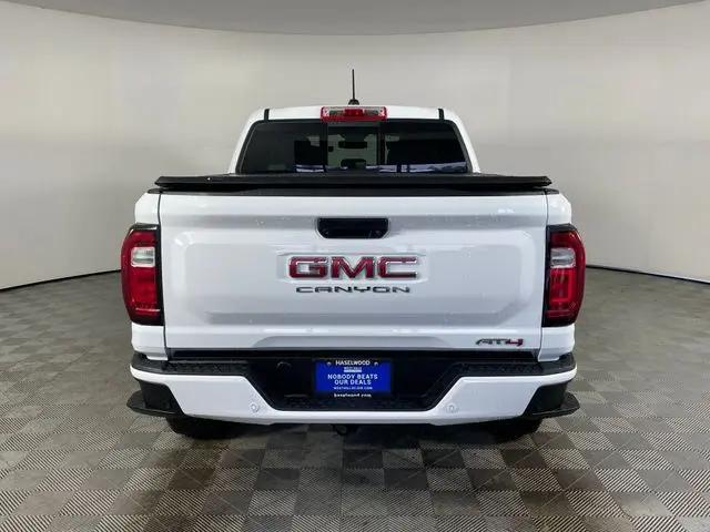 2024 GMC Canyon 4WD AT4