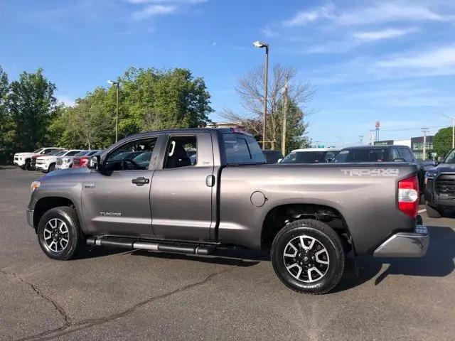 2018 Toyota Tundra SR5 5.7L V8