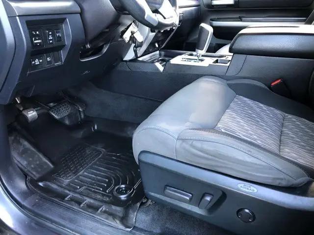 2018 Toyota Tundra SR5 5.7L V8