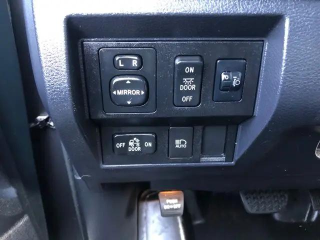 2018 Toyota Tundra SR5 5.7L V8