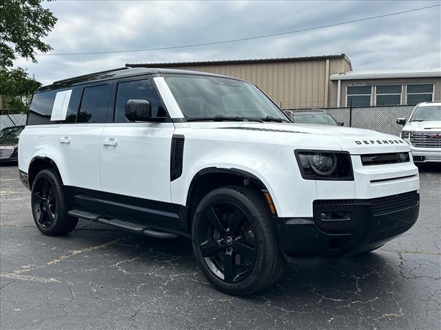 2025 Land Rover Defender 130 P400 X-Dynamic SE