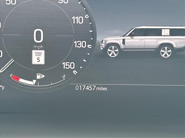 2025 Land Rover Defender 130 P400 X-Dynamic SE
