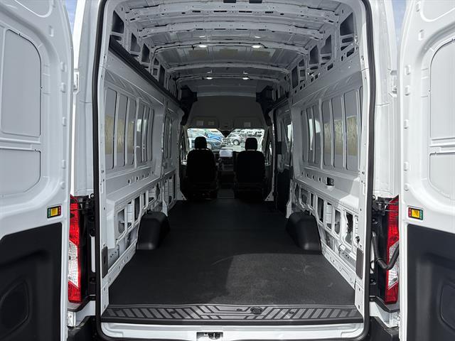 2026 Ford Transit Cargo Van T-350 148 EL Hi Rf 9500 GVWR AWD