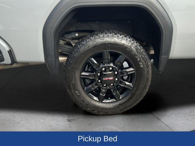 2025 GMC Sierra 3500HD 4WD Crew Cab Long Bed AT4