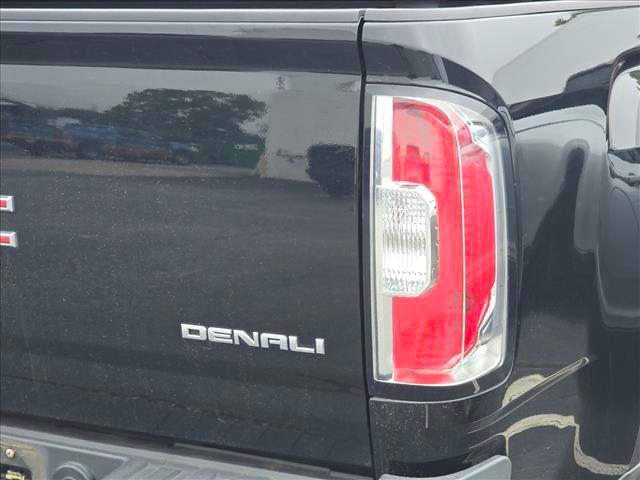 2020 GMC Canyon 4WD Crew Cab Short Box Denali