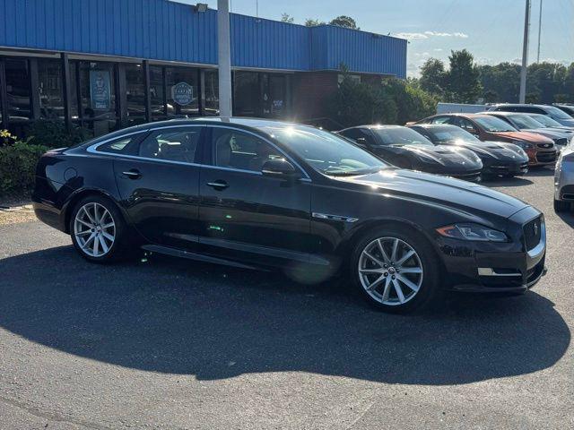 2016 Jaguar XJ R-Sport