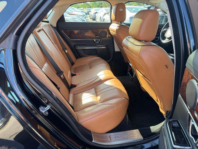 2016 Jaguar XJ R-Sport