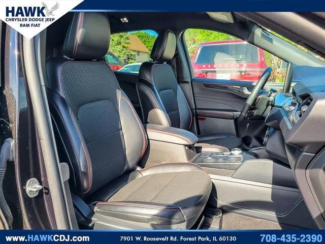 2025 Ford Escape ST-Line Select