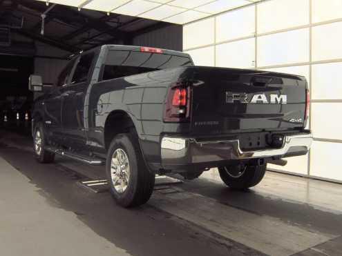 2026 Ram 2500 Big Horn Crew Cab 4x4 6'4" Box