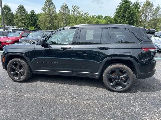 2023 Jeep Grand Cherokee Altitude 4x4 2023 Jeep Grand Cherokee Altitude 4x4