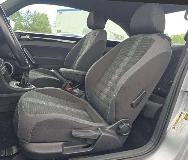 2014 Volkswagen Beetle 2.0T R-Line