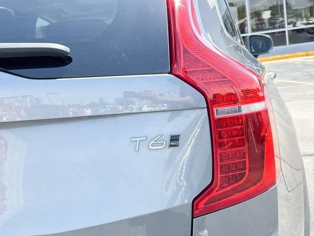 2019 Volvo XC90 T6 Momentum