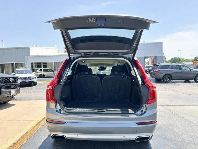 2019 Volvo XC90 T6 Momentum