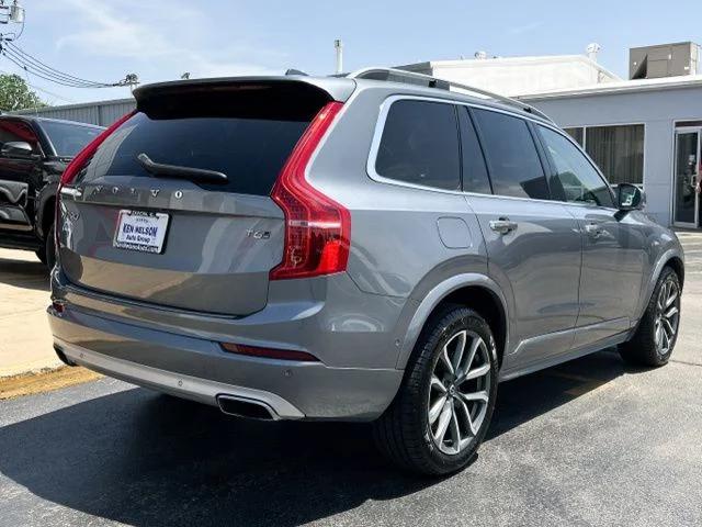 2019 Volvo XC90 T6 Momentum