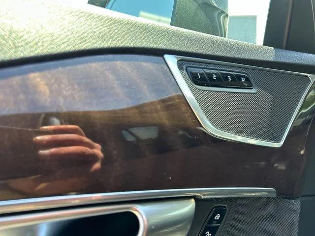 2019 Volvo XC90 T6 Momentum
