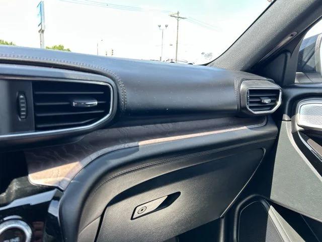 2023 Ford Explorer Platinum