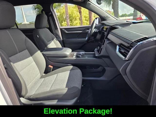 2025 GMC Acadia FWD Elevation