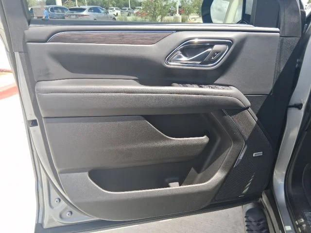 2023 Chevrolet Suburban 4WD Z71