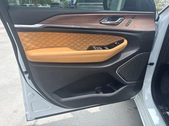 2025 Jeep Grand Cherokee Summit 4x4