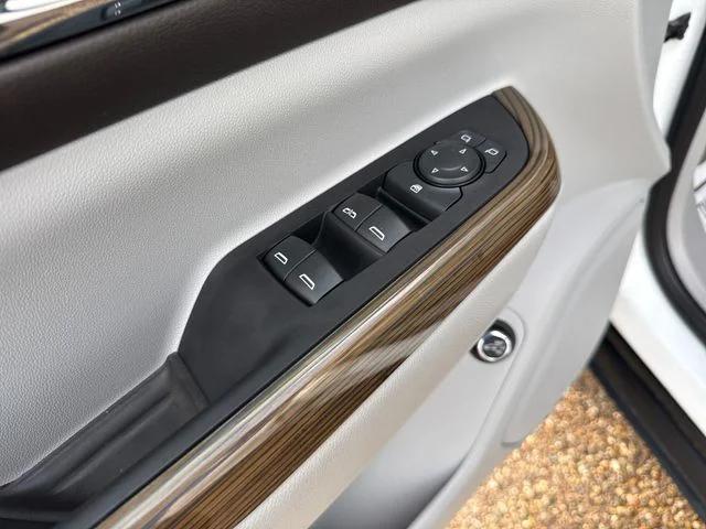 2023 GMC Acadia FWD SLE