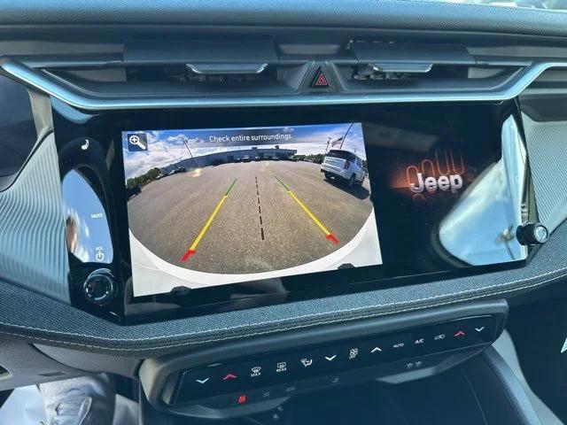 2026 Jeep Cherokee Laredo 4x4