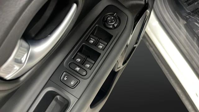 2018 Jeep Renegade Altitude FWD