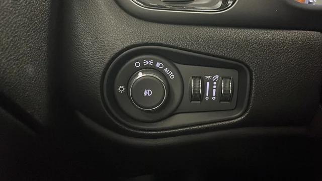 2018 Jeep Renegade Altitude FWD