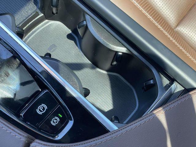 2024 Volvo XC90 Recharge T8 Ultimate Bright Theme 7-Seater