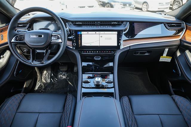 2026 Jeep Grand Cherokee L Summit 4x4