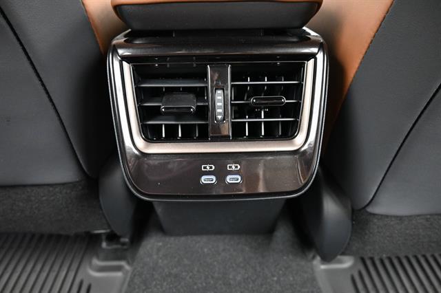 2026 Toyota Crown Signia XLE
