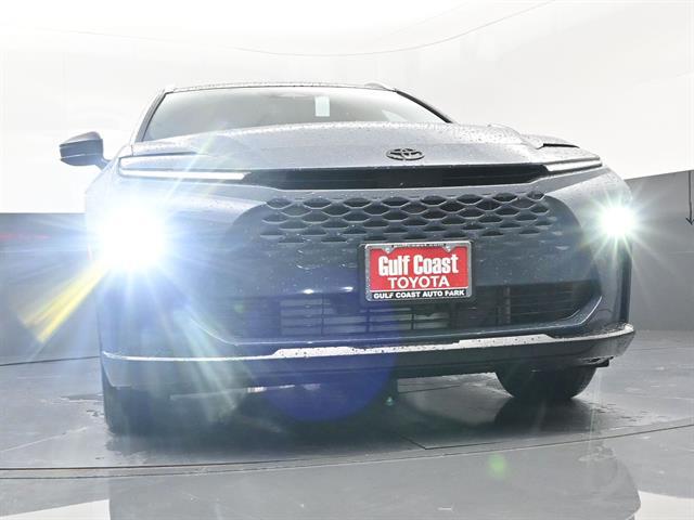 2026 Toyota Crown Signia XLE