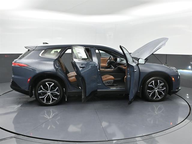 2026 Toyota Crown Signia XLE