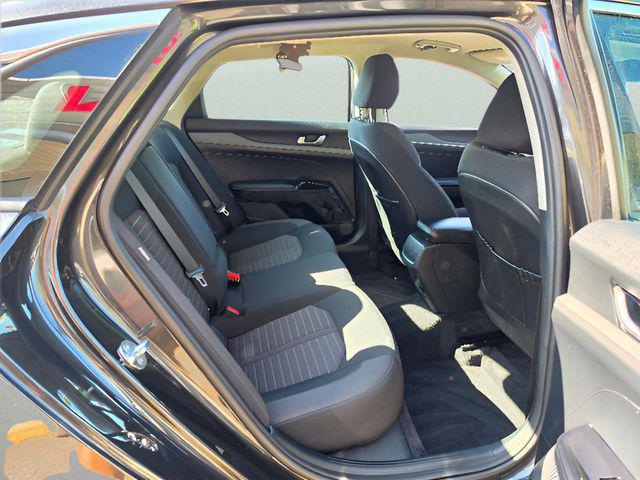 2025 Kia K5 LXS