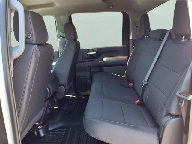 2026 Chevrolet Silverado 3500HD Crew Cab, Long Bed, WT Dual Rear Wheel, RWD