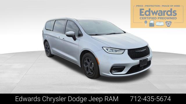 2023 Chrysler Pacifica Hybrid Touring L for sale in Council Bluffs, IA