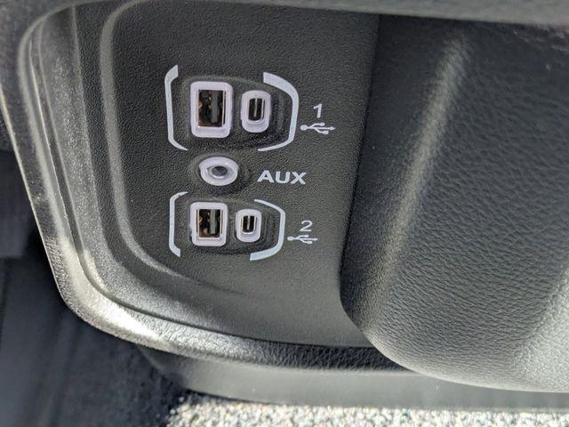 2025 Ram 1500 Tradesman Crew Cab 4x2 5'7" Box