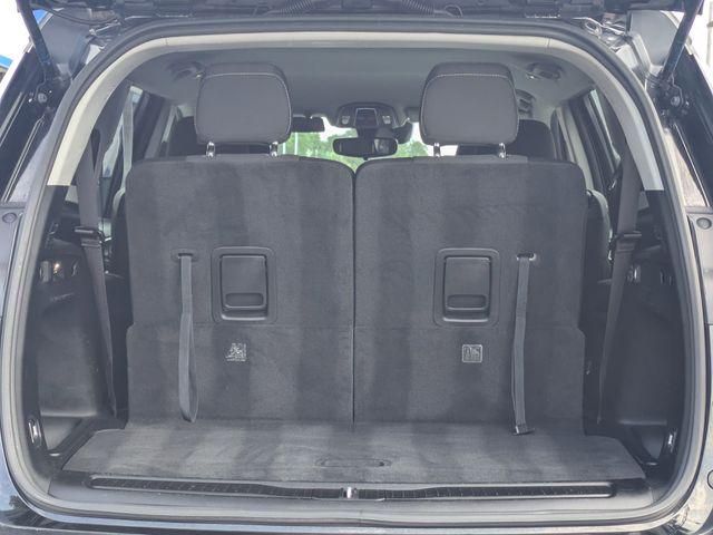 2023 Jeep Grand Cherokee L Laredo 4x4