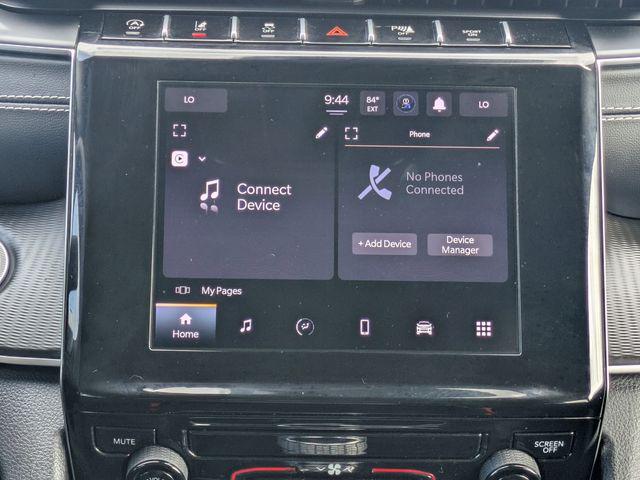 2023 Jeep Grand Cherokee L Laredo 4x4