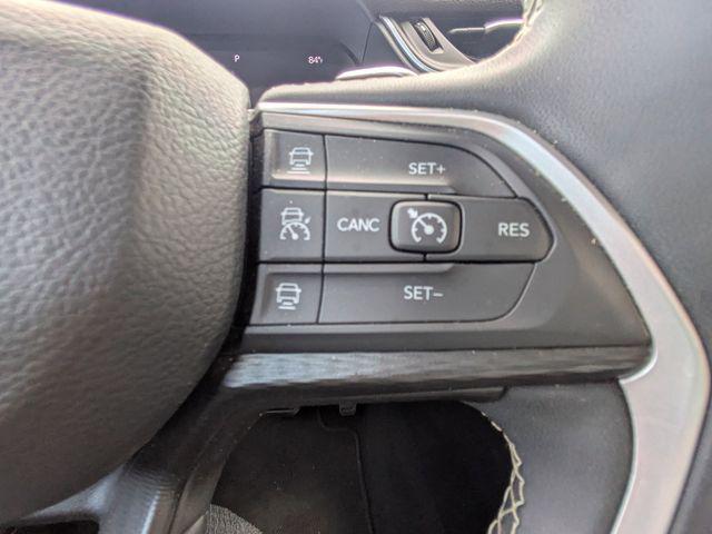 2023 Jeep Grand Cherokee L Laredo 4x4