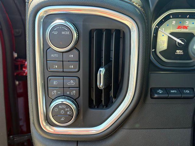 2021 GMC Sierra 1500 4WD Crew Cab Short Box AT4