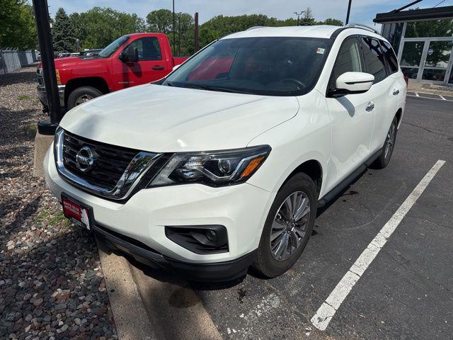 2019 Nissan Pathfinder SV