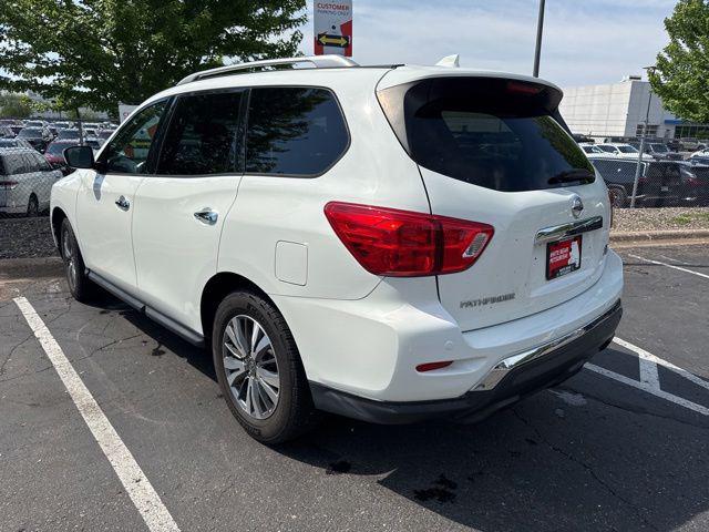 2019 Nissan Pathfinder SV
