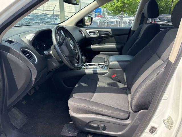 2019 Nissan Pathfinder SV