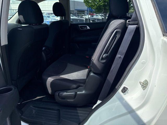 2019 Nissan Pathfinder SV