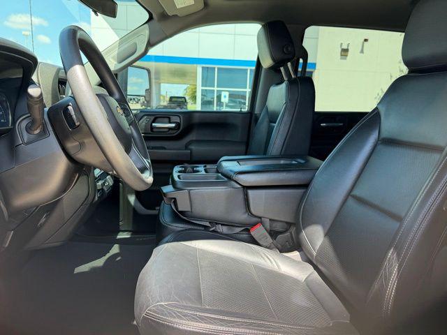 2021 Chevrolet Silverado 2500HD 4WD Crew Cab Standard Bed Custom